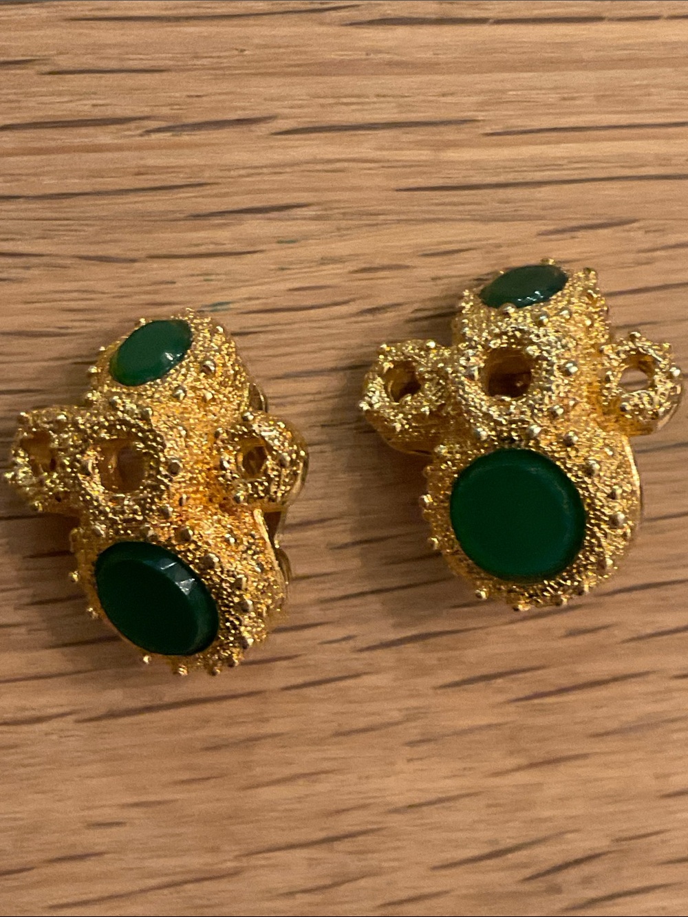 D’Orlan Brutalist Nugget Style Clip On Earrings Gold-Plated Green Cabochon
